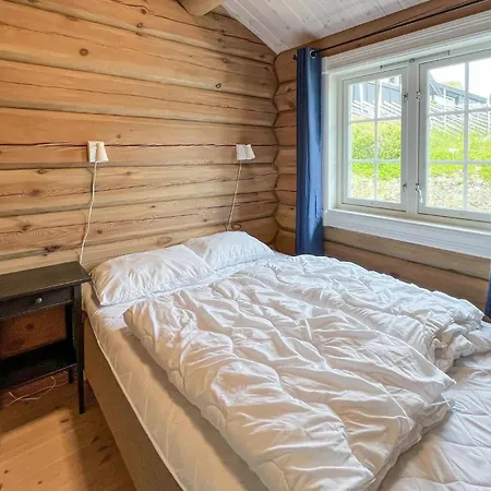 Nice Home In Sjusjoen With House A Mountain View Feriehus